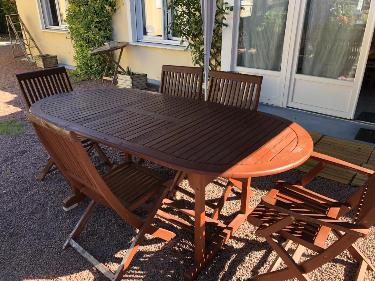 Charmante Maisonnette 2 Personnes Avec Wifi Surgeres Exterior photo
